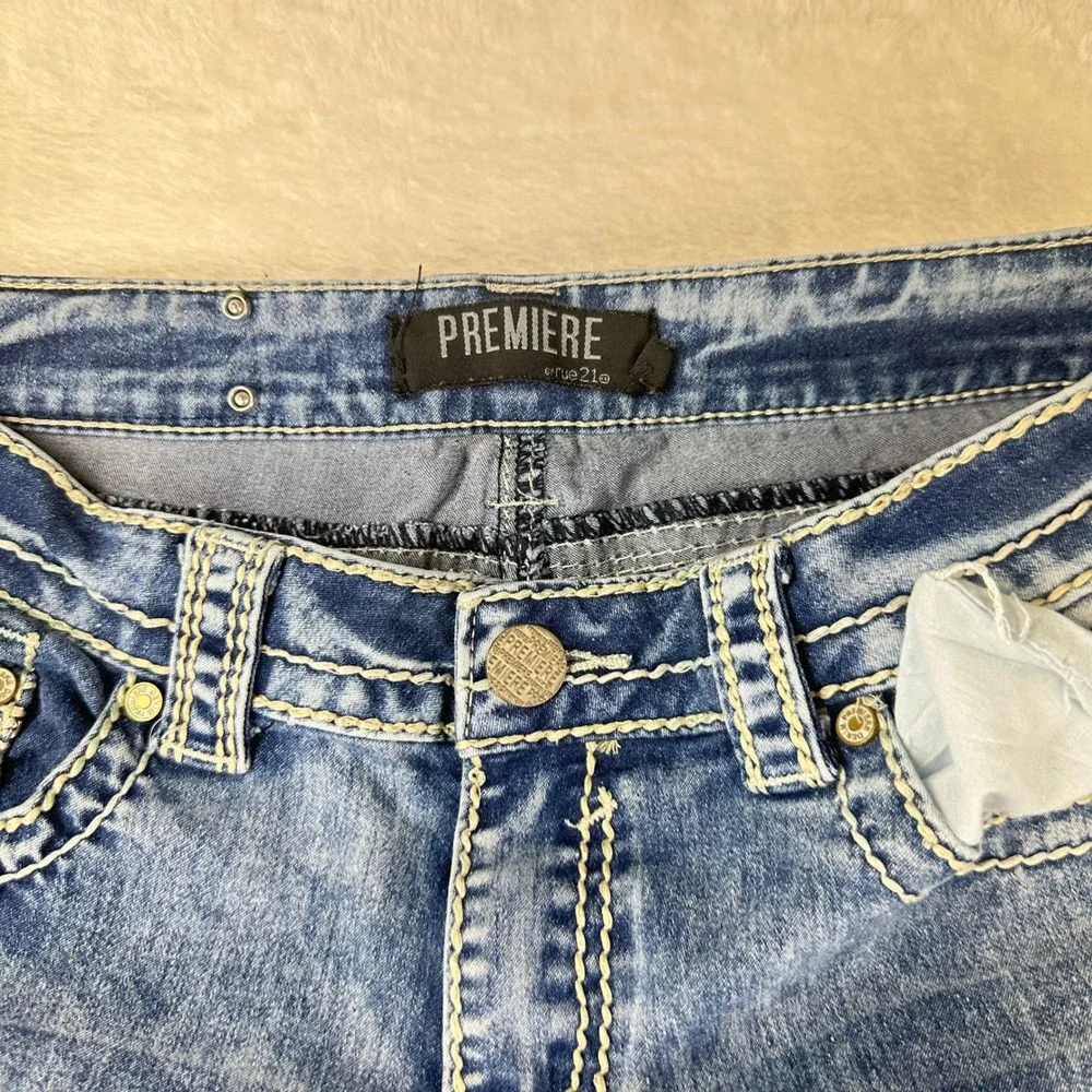 Rue21 Premiere Jeans Womens 9/10 Slim Boot Curvy 30 Blue Distressed Denim Cotton